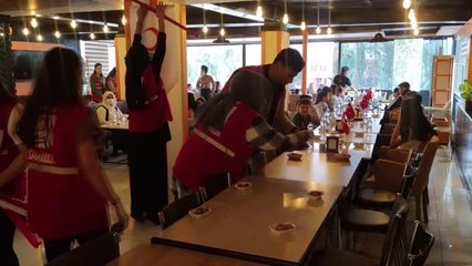 Silopi'de yetim çocuklara iftar verildi