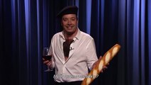 Regardez la star des talk-shows américains, Jimmy Fallon qui se moque d'Emmanuel Macron et de sa photo avec sa chemise ouverte sur son torse velu !