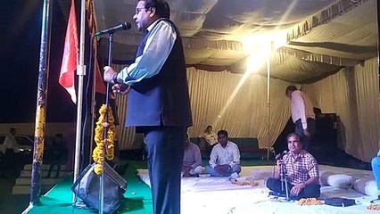 राष्ट्रीय स्तर के श्रेष्ठ कवियों ने अपनी रचनाएं पढ़कर खूब दाद लूटी