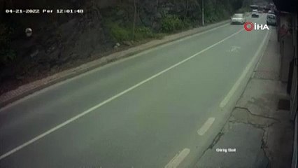 İETT otobüsünün kayalıklara daldığı kaza kamerada