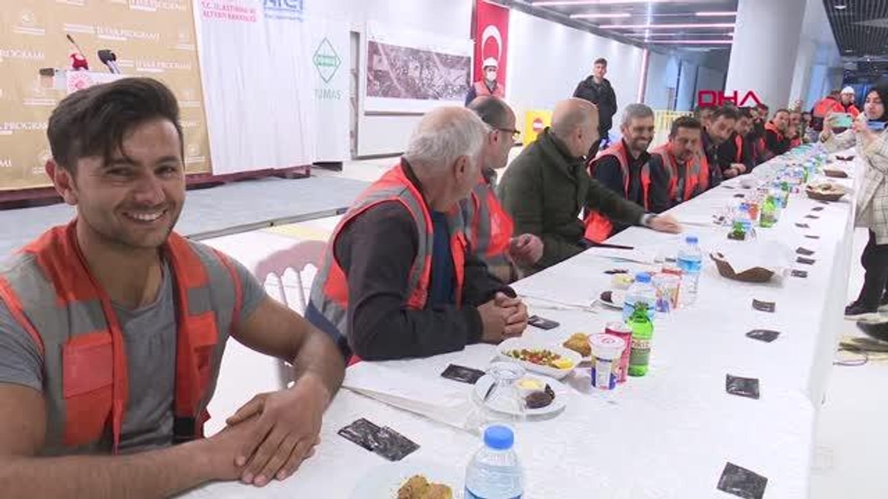 İSTANBUL-PENDİK-SABİHA GÖKÇEN HAVALİMANI METRO HATTI'NIN AĞUSTOSTA HİZMETE AÇILMASI HEDEFLENİYOR