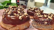 Rosquetes proteicos de chocolate al microondas