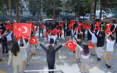 Kamu Başdenetçisi Malkoç: "18 yaşından küçüklere dilekçe hakkı tanıyan tek kurum KDK'dir"