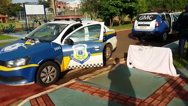 Carregando televisor possivelmente furtado, jovem é detido pela Guarda Patrimonial no Ecopark Oeste