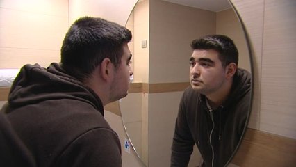 Sergio, diez años sufriendo un trastorno por atracón