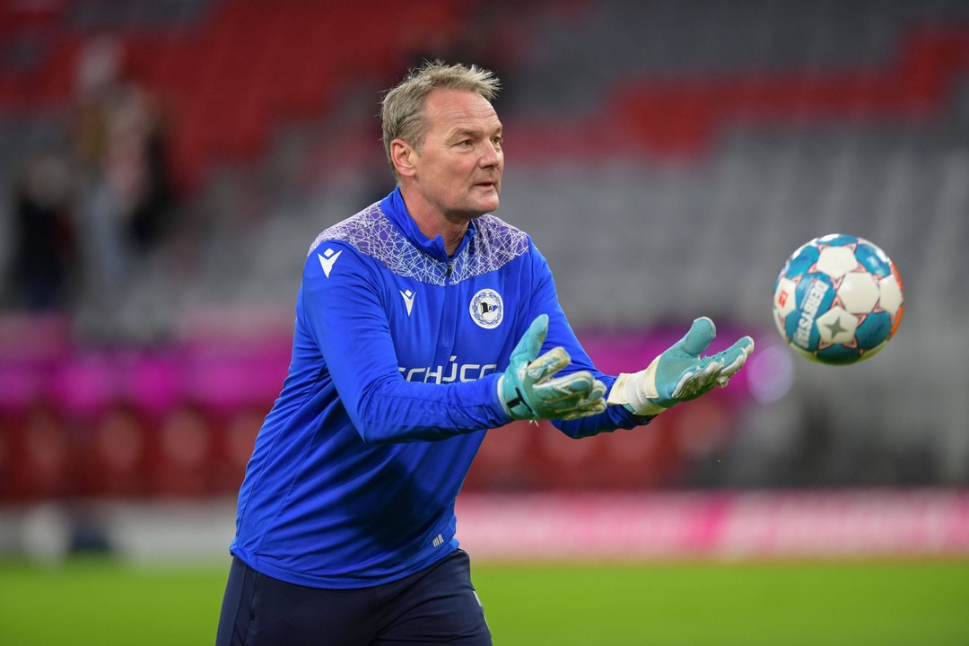 Arabi erklärt den Trainerwechsel, Kostmann seine Absichten: Bielefeld vor Köln