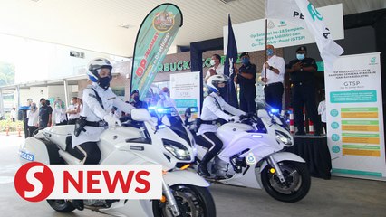Police, Petronas team up on road safety campaign for Raya season