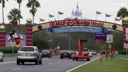 Florida retira estatuto especial do parque da Disney após polémica "anti-gay"