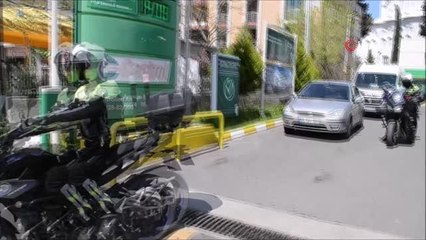 Motosiklet sürücüsünden örnek sözler: "Paket önemli değil, kendi canı önemli"