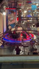 "¡Cagón, me hacés echar por la gorra!": el Dipy fue a Crónica a "pelear" con Azzaro y el periodista llam´ó a la Policía