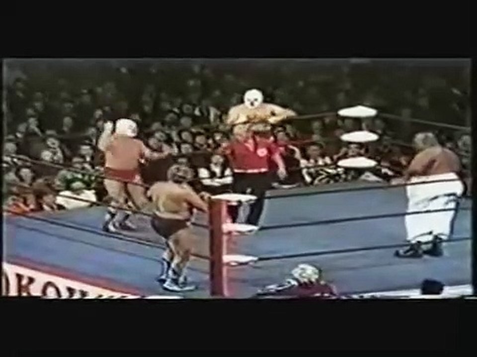 The Sheik & Abdullah the Butcher vs Mr. Wrestling & The Destroyer