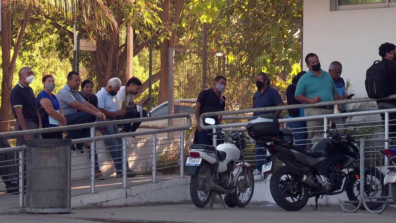 Persisten las quejas de ciudadanos por tramites de licencias de manejo| CPS Noticias Puerto Vallarta