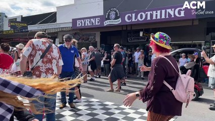 We're dancing in the street