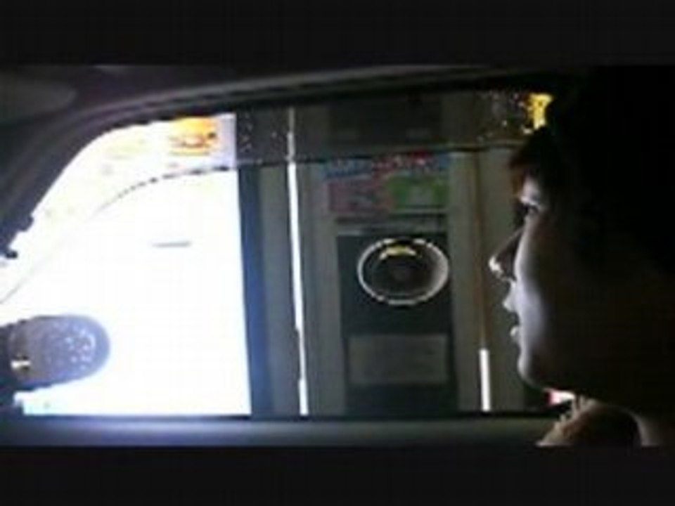 ドライブスルーを全力でスルーしてみた