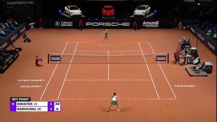 Stuttgart - Swiatek ne laisse aucune chance à Raducanu