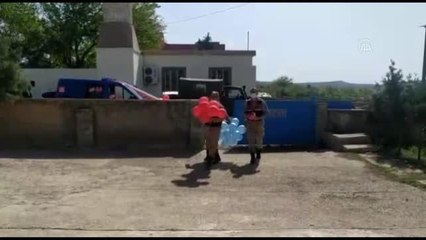 Jandarma, köy çocuklarının bayramını etkinliklerle kutladı