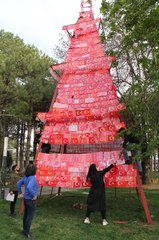 DEKANDAN, 1000'DEN FAZLA BAYRAKLA 23 NİSAN'A ÖZEL ÇALIŞMA