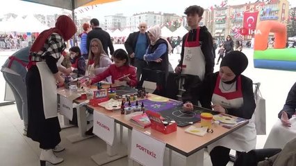 5 ülkeden gelen çocuklar barışın resmini çizdi