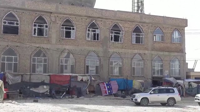 아프간 모스크 금요 예배 폭탄테러...33명 사망 / YTN