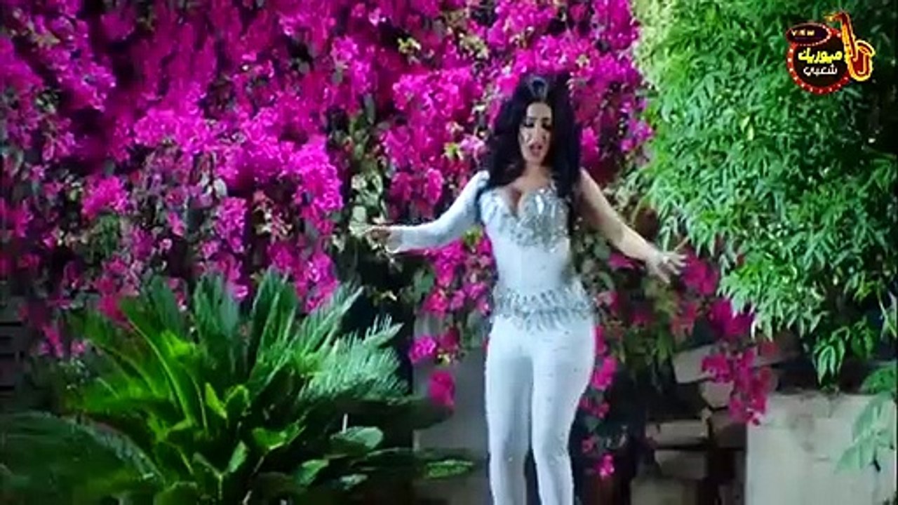 الراقصة " ناني " كليب " انا عايزة عريس " صعيدي يعني راجل | اغاني شعبي جديد 2022