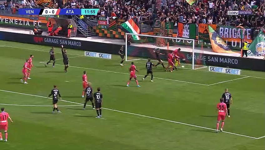 Serie A : L'Atalanta remet le contact contre Venezia !