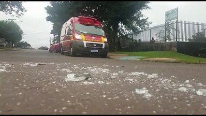 Mulher fica ferida em colisão entre moto e Saveiro no Bairro Universitário