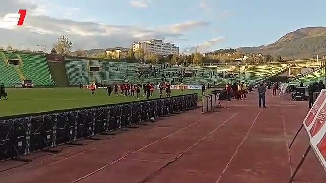 Ispraćaj igrača Sarajeva nakon utakmice