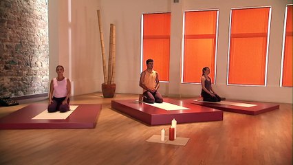 FITNESS - Entrainement de yoga pour raffermir son dos