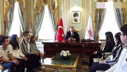 Makama geçti, ilk talimatı sokaktaki can dostları için oldu