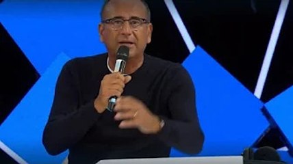 Carlo Conti rompe il silenzio sulla scelta dei concorrenti per la prossima edizione del suo show E'