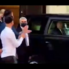 Bakan Çavuşoğlu Uruguay'daki protestoculara 'bozkurt' işaretiyle tepki gösterdi