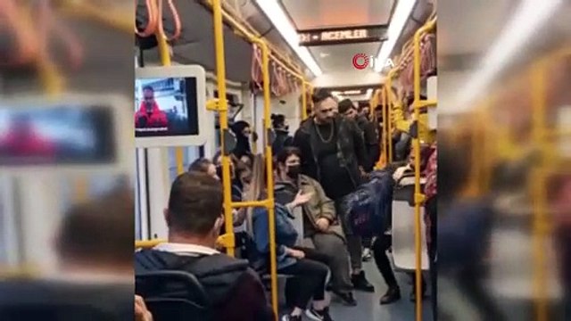 Bursa’da metroda maske takmayan gençleri uyaran yaşlı kadına hakaret
