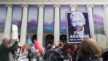 Protest gegen Auslieferung von Julian Assange: 
