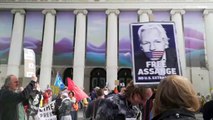 Protesto contra a extradição de Julian Assange para os EUA
