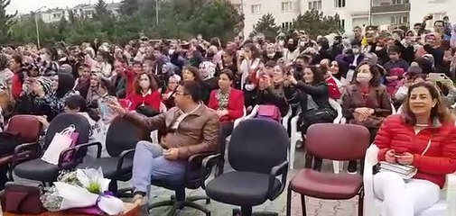 Nilüfer Kadın Korosu'ndan öğrencilerle konser / 2