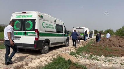 Sulama kanalına düşen araçta boğulan 4 kişi son yolculuklarına uğurlandı