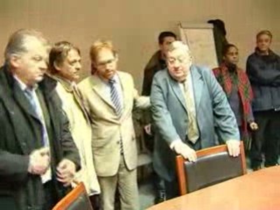 Eddie Aït élu à Carrières sous Poissy