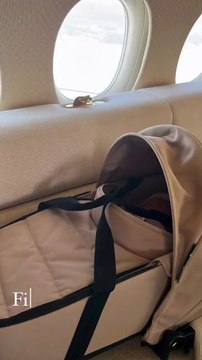 Vitaa sur Instagram, grande première avec bébé en jet