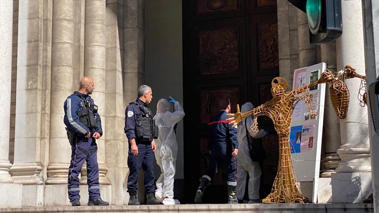 Nice : un prêtre agressé au couteau dans une église