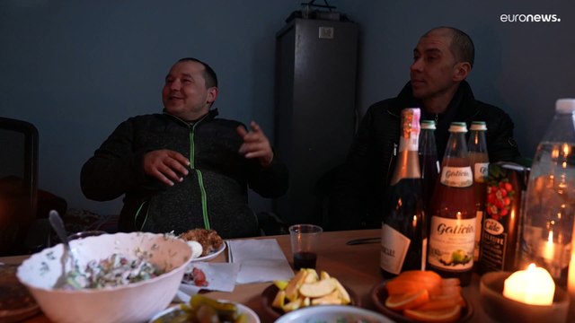 Ucranianos de Irpin celebran la Pascua ortodoxa entre los escombros de la guerra