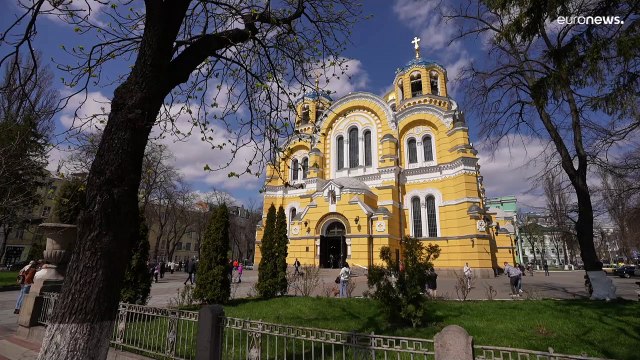 Ukrainians celebrate Easter in zone formerly occupied by Russian forces