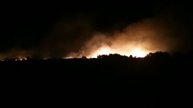 Incendio en el ingreso a Salto de las Rosas, departamento San Rafael