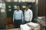 arrestedअधिवक्ता से 400 रुपए की रिश्वत लेते कोर्ट का वरिष्ठ लिपिक गिरफ्तार