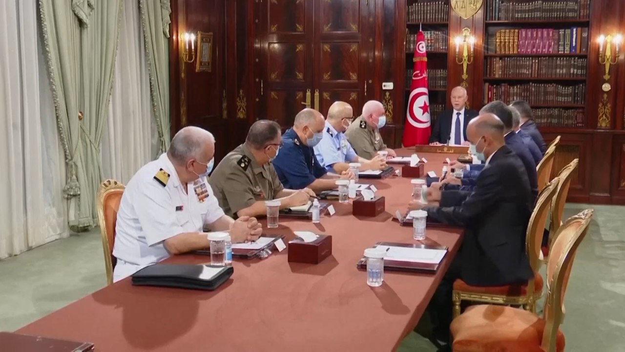اتفاق مجموعات سياسية تونسية على تأسيس الجبهة الوطنية للخلاص