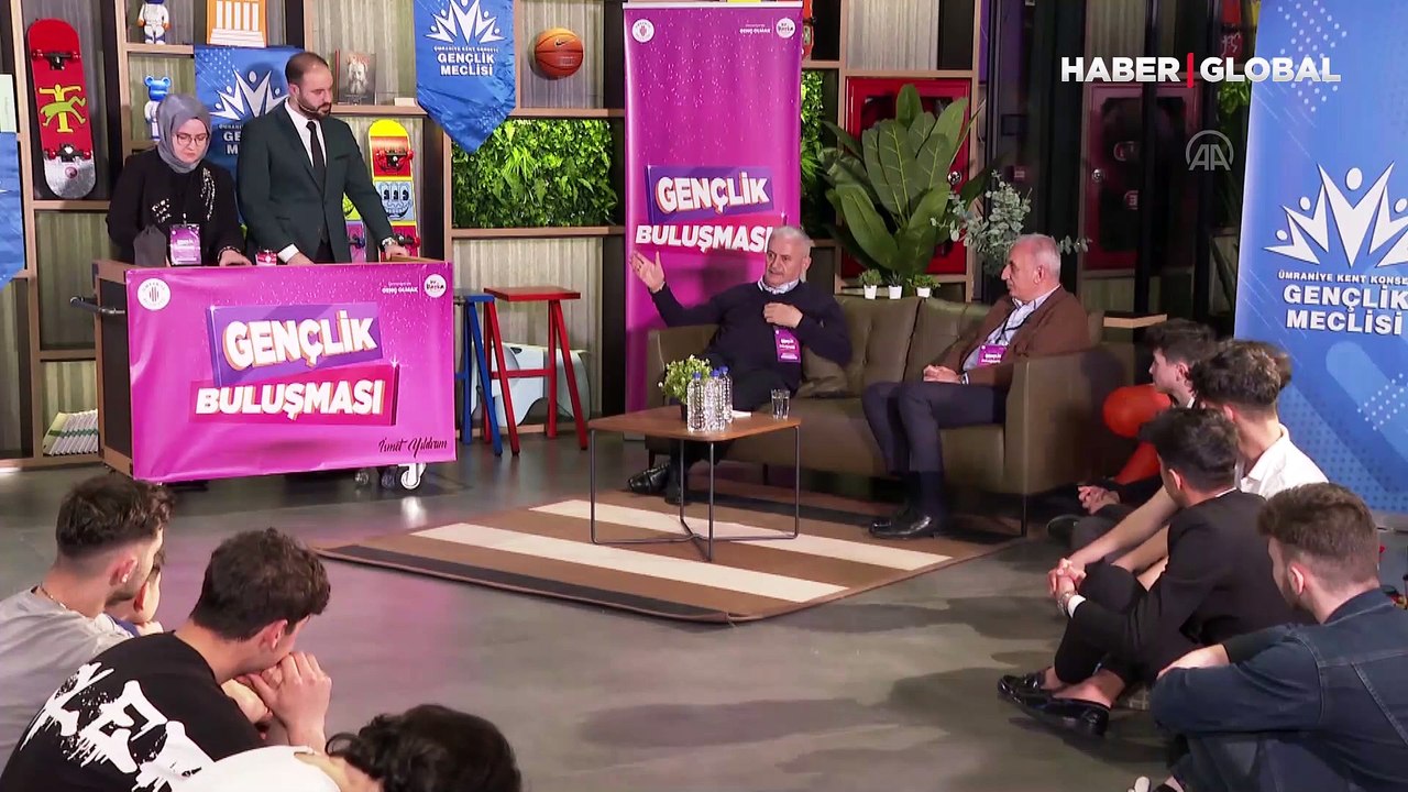 Binali Yıldırım: Birçok gencimiz yurt dışına gidip yerleşmek istiyormuş ancak davulun sesi uzaktan hoş gelir