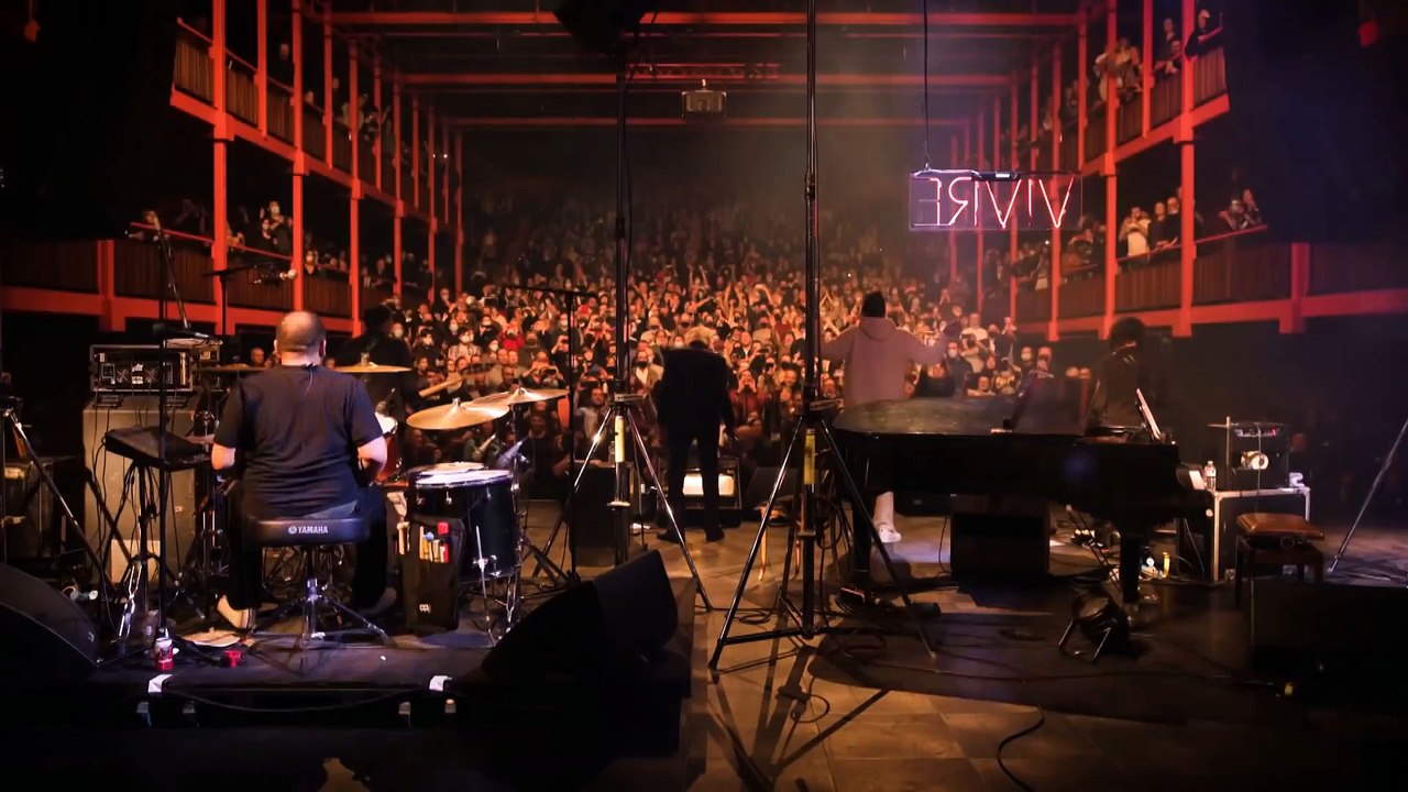 Arno et Stromae chantent "Putain Putain"