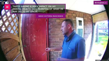 Son voisin détruit sa caméra de porte d'entrée pendant 2 ans