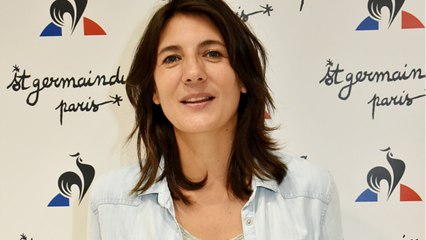VOICI : PHOTO Estelle Denis touchée par le Covid-19, elle partage sa méthode pour faire passer le temps