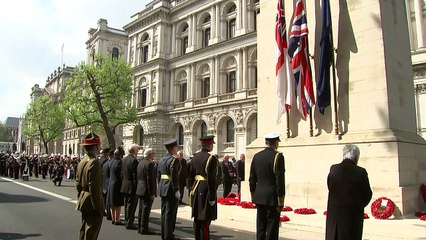Prince William honours fallen at ANZAC Day wreath ceremony
