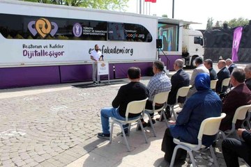 'Restoran ve Kafeler Dijitalleşiyor' projesi eğitim tırı Gaziantep'te